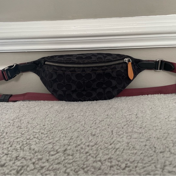 Coach Belt Bag - Picture 2 of 10